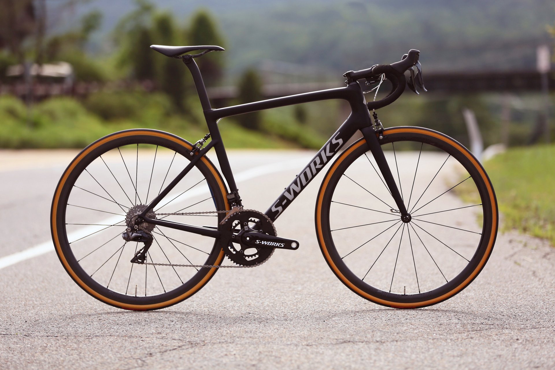 All-new Specialized Tarmac S-Works Ultralight Review